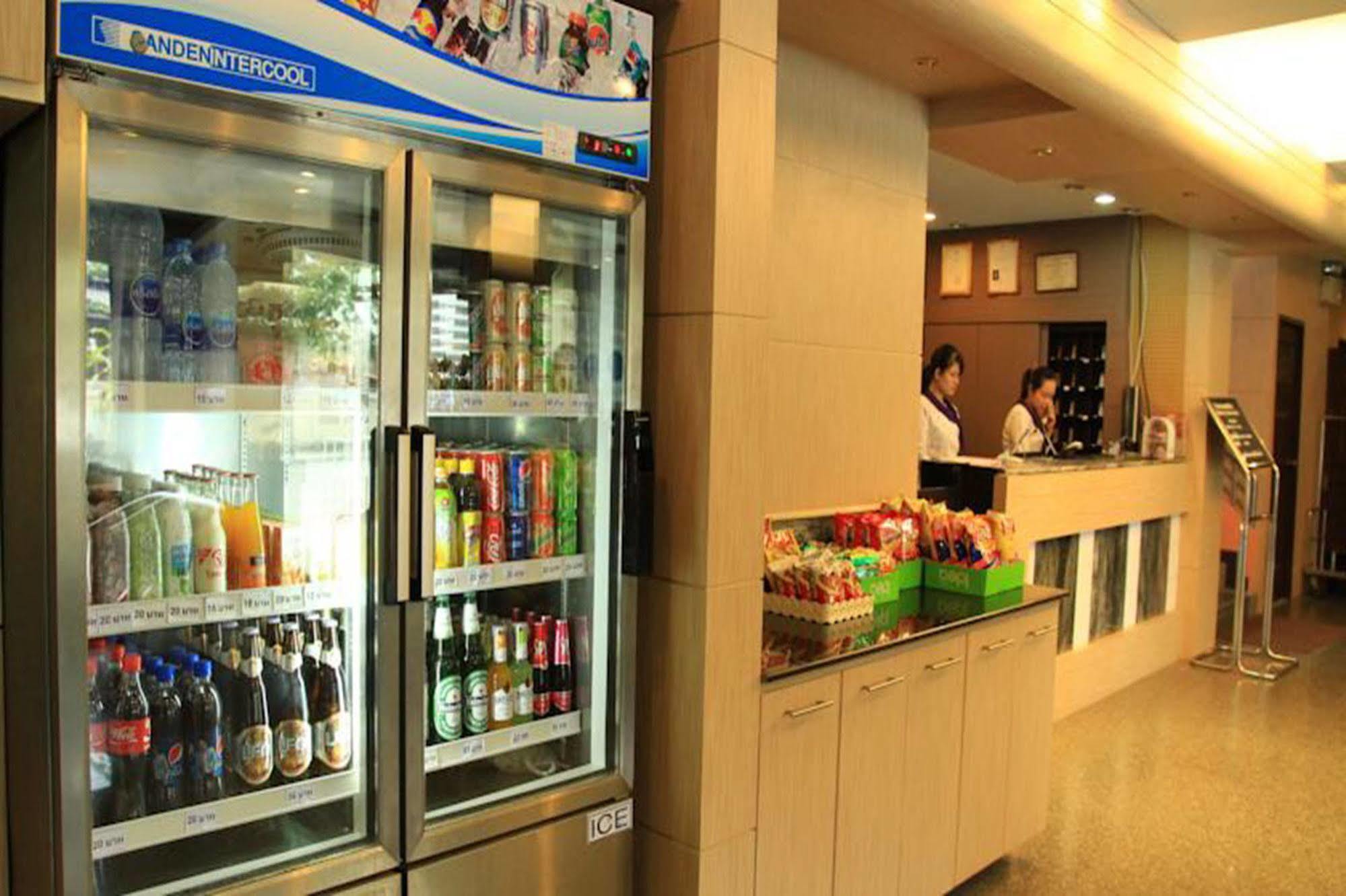 Rayong President Hotel Екстер'єр фото
