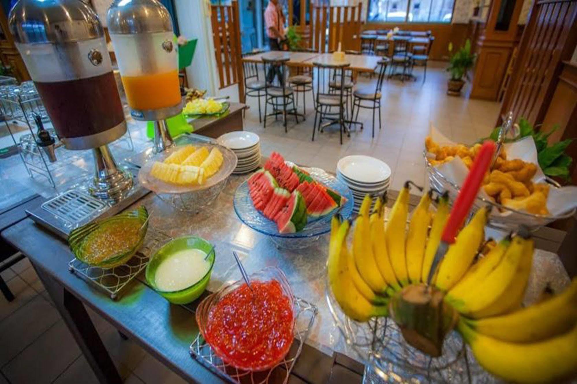 Rayong President Hotel Екстер'єр фото